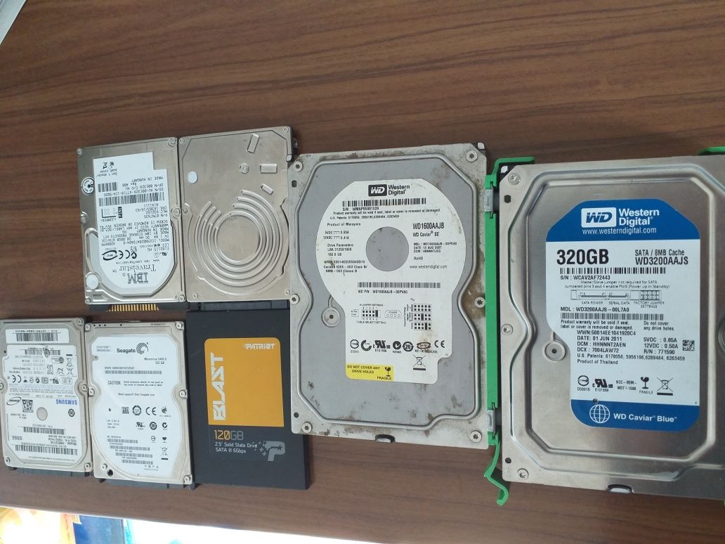 Hard Disk -uri PC si laptop defecte