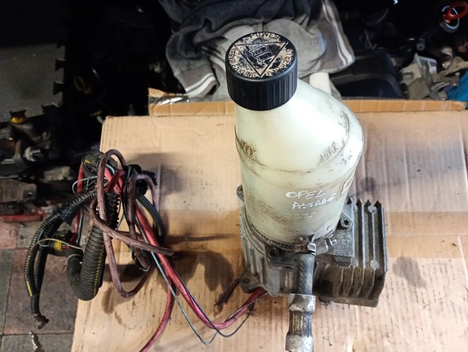 Pompa servo servodirectie Opel Astra g perfect functionala