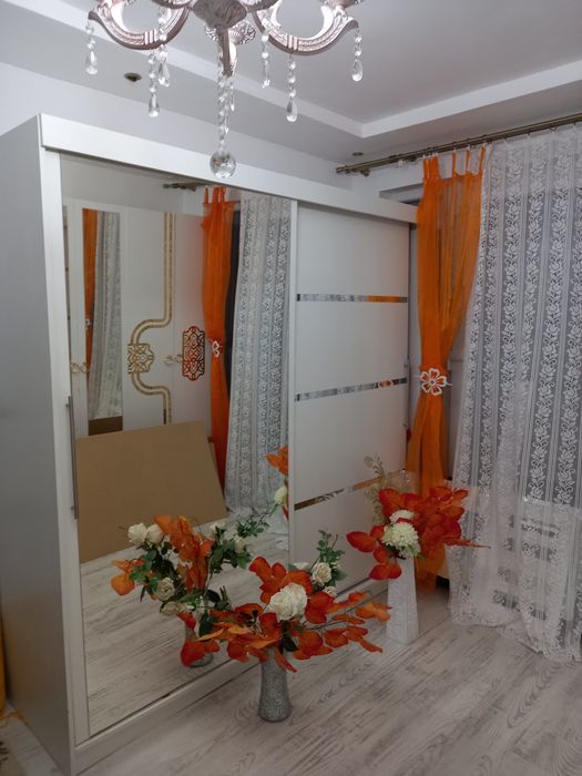 Dulap haine cu usi culisante