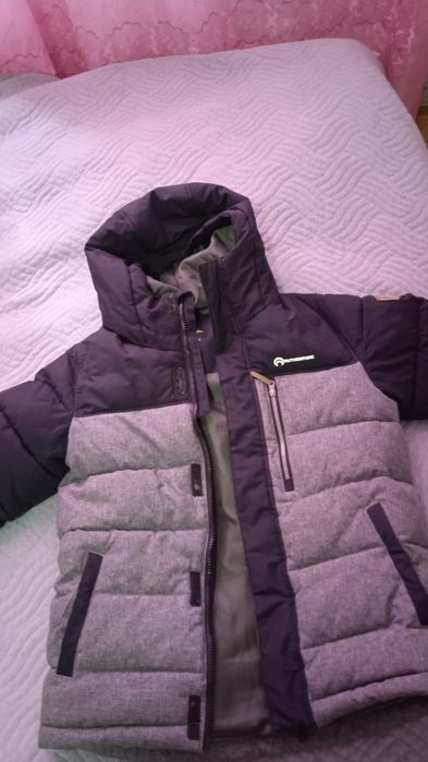 Продам два пакета с вещами для мальчика от 2 до 7 лет