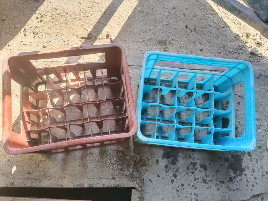 Пластиковые ящики для бутылок