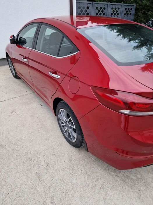 Hyundai Elantra Primul proprietar, 130.000 km, diesel, 136 cp, cutie automata 7 +1 tre