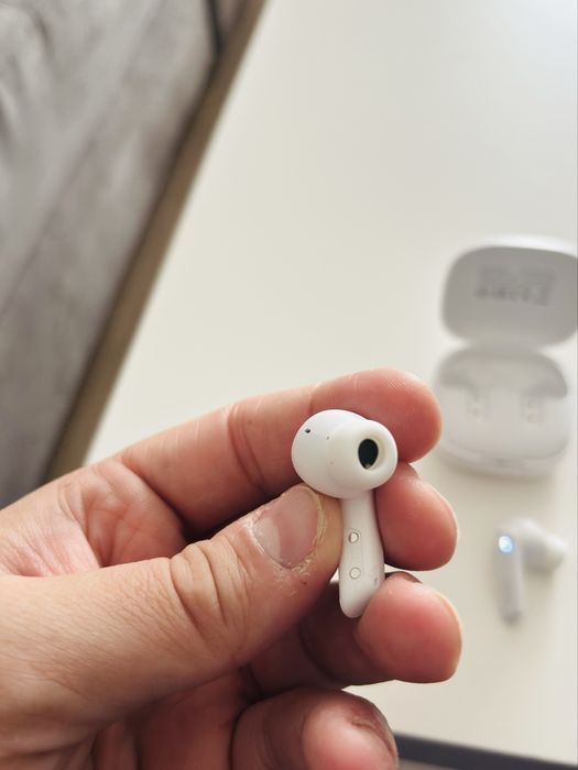 Безжични слушалки QCY