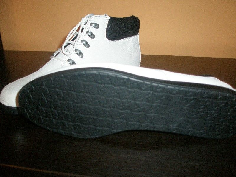 Дамски кожени обувки - нови