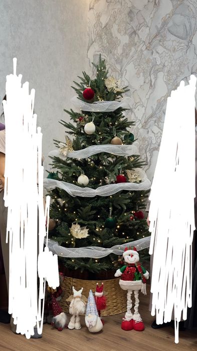 Продам елку зеленую