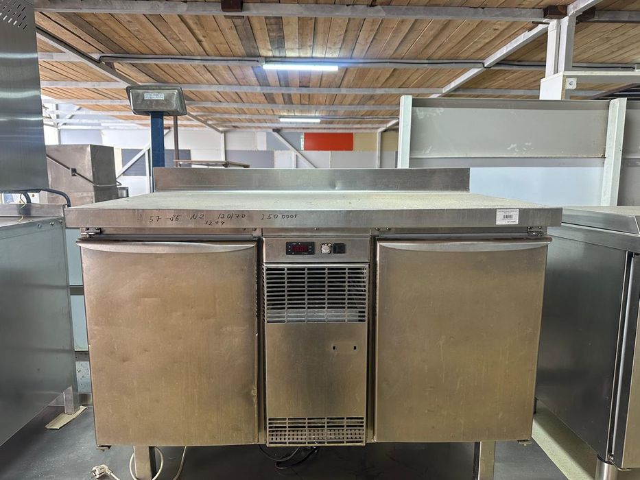 Стол холодильник, оборудование, холодильный шкаф