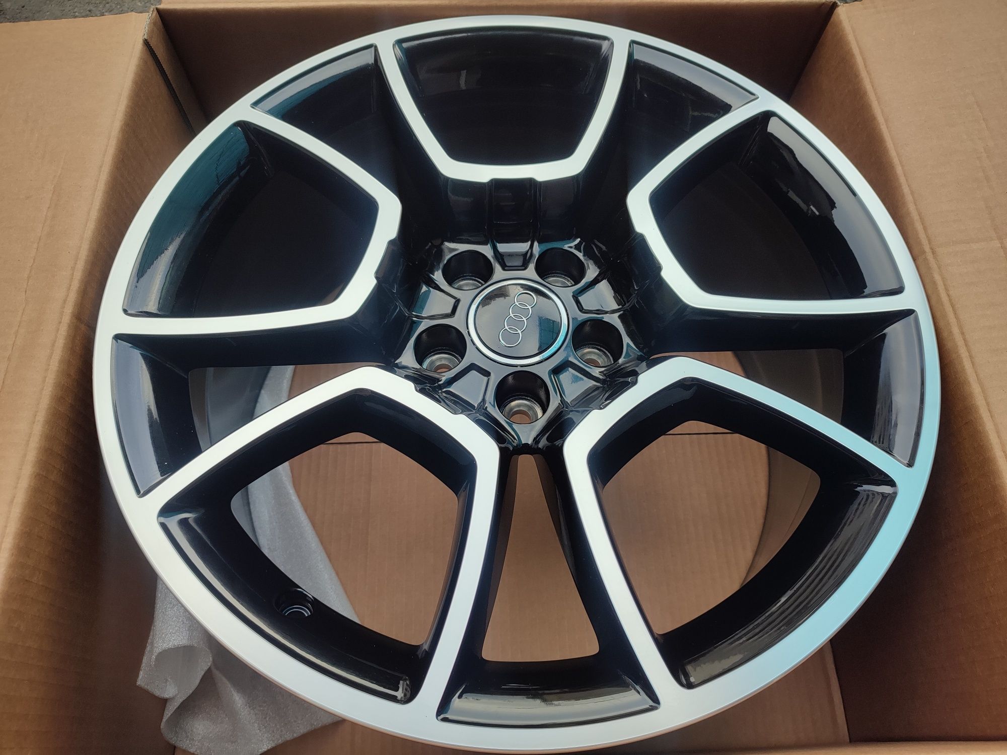 19" оригинални алуминиеви джанти за Audi A4,A5,A6,A7,A8,SQ3,Q3,SQ2,Q2.