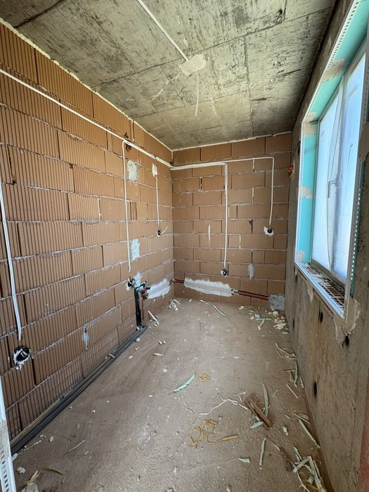 Продава се Тристаен апартамент в Търговище, Център - 108 кв.м за 968 €/кв.м - Снимка #1