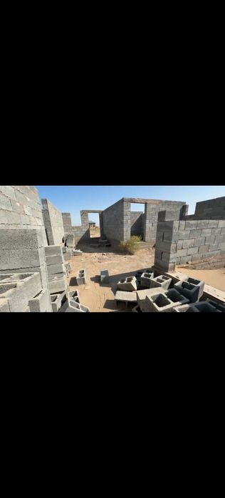 Uy sotiladi qurilishi tugallamagan