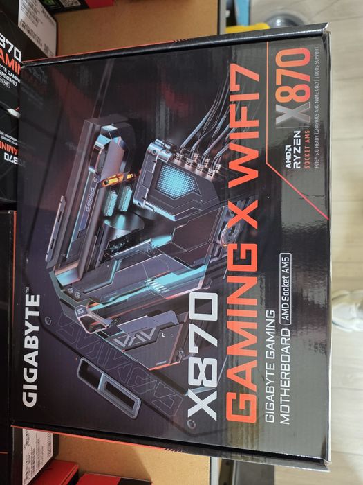 Placa de baza GIGABYTE X870 GAMING X WIFI7, AM5, DDR5, Wi-Fi, BT, ATX