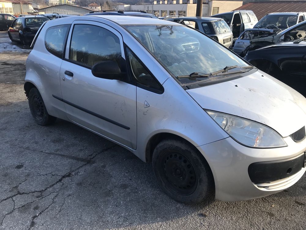 Mitsubishi Colt 1.1i на части