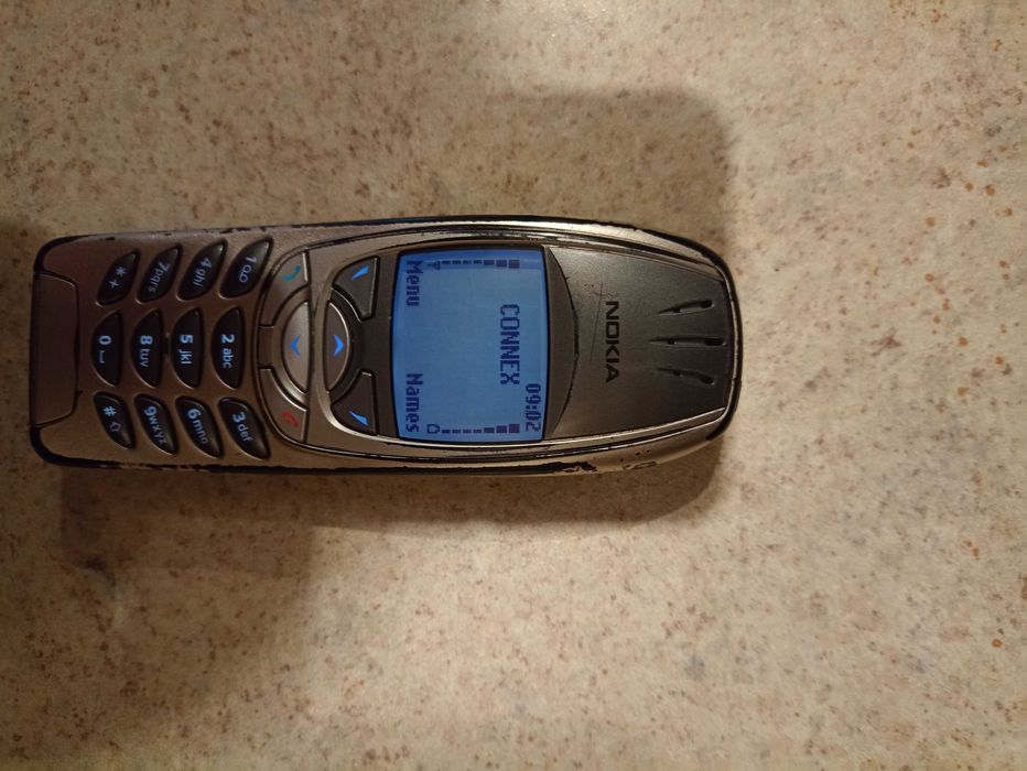 Vând Nokia 6310i și 3310 Nu trimit!