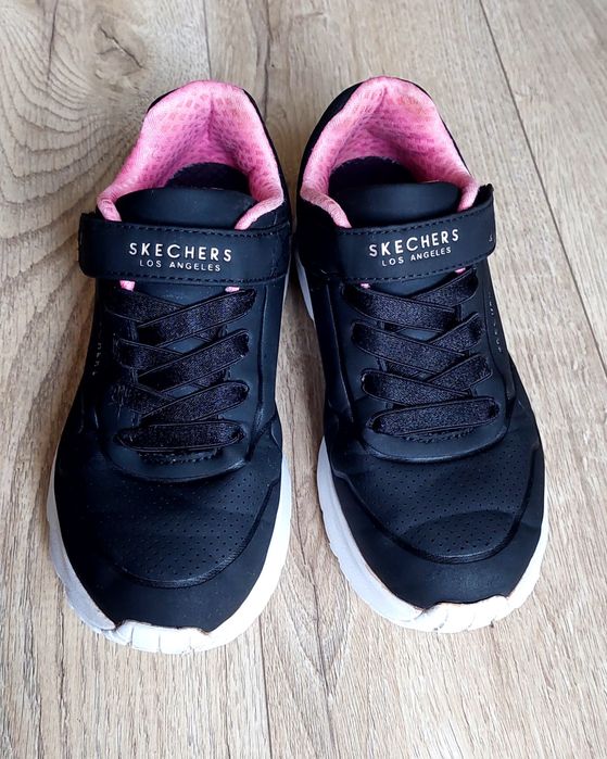 Skechers marimea 32