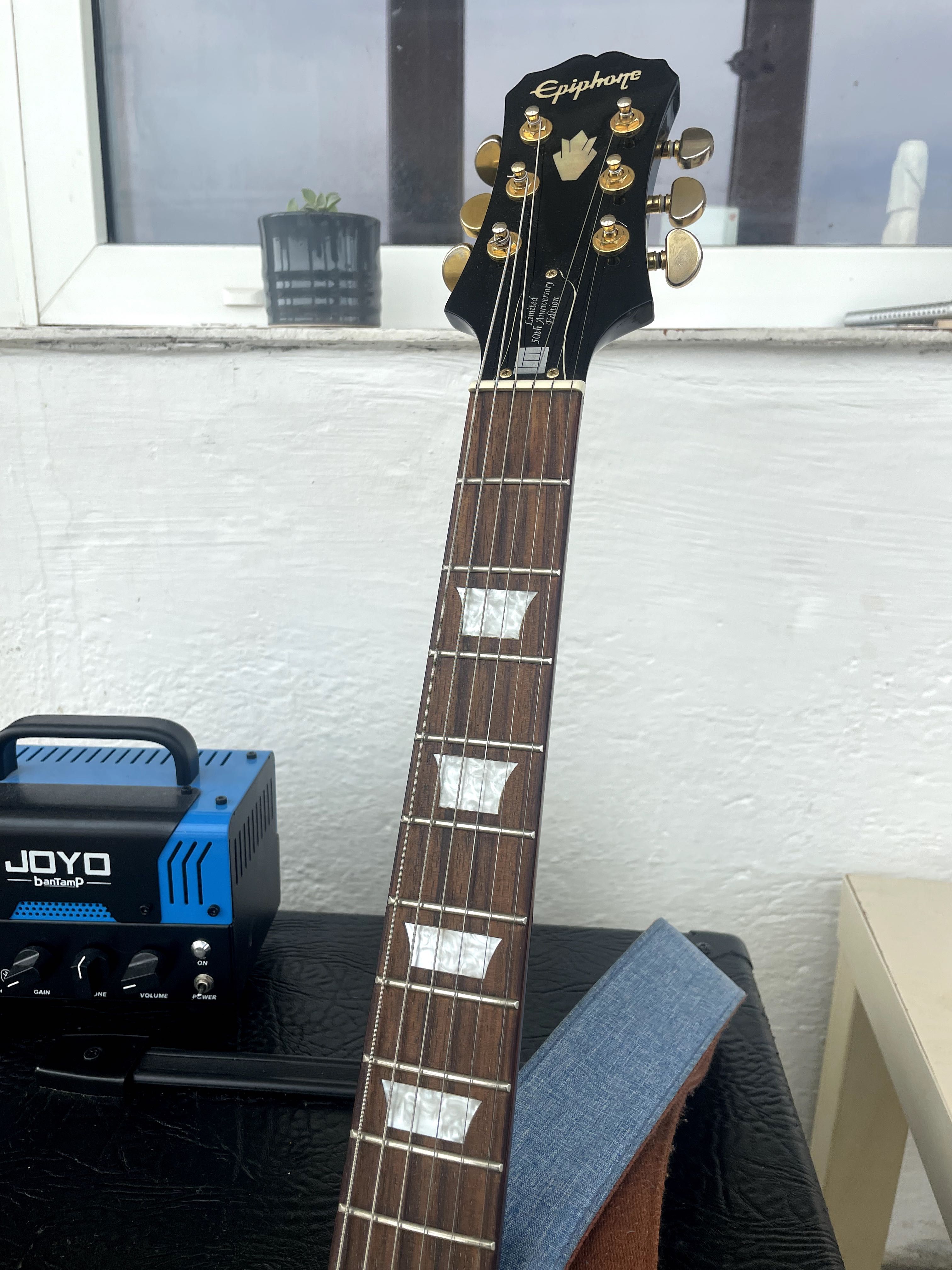 Vând Epiphone SG  cu Upgrade-uri de Calitate!