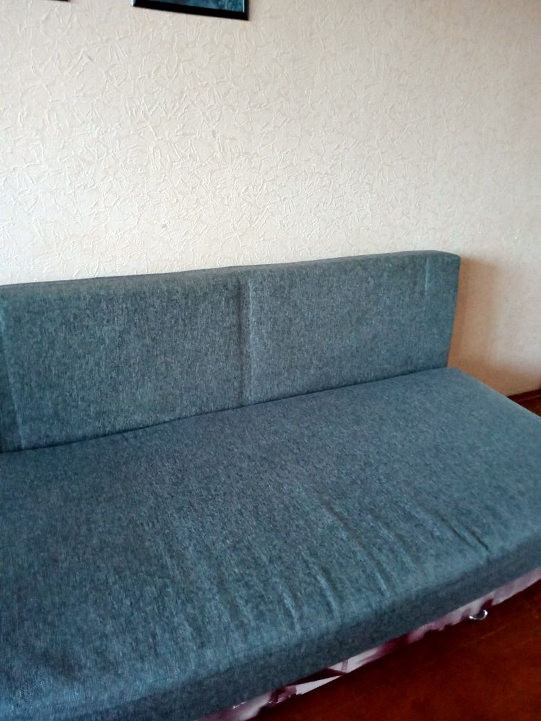 Продам диван,в хорошем состоянии