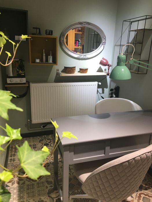 Beauty Boutique inchiriaza post manichiura!