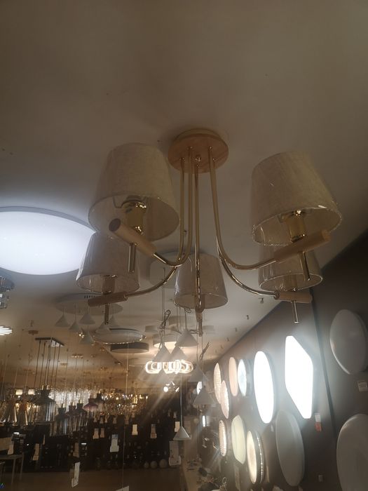 Монтаж на полилеи, плафони, лед панели, лед спот, лунички, лед лента