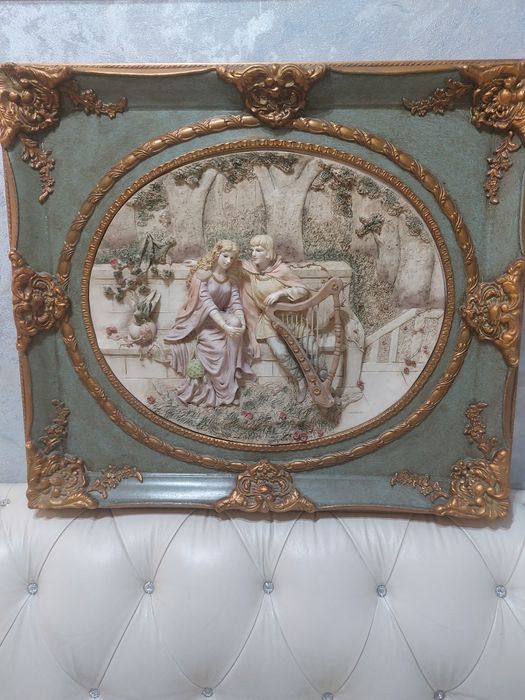 Продаи картину.в отличном состоянии. все целое.