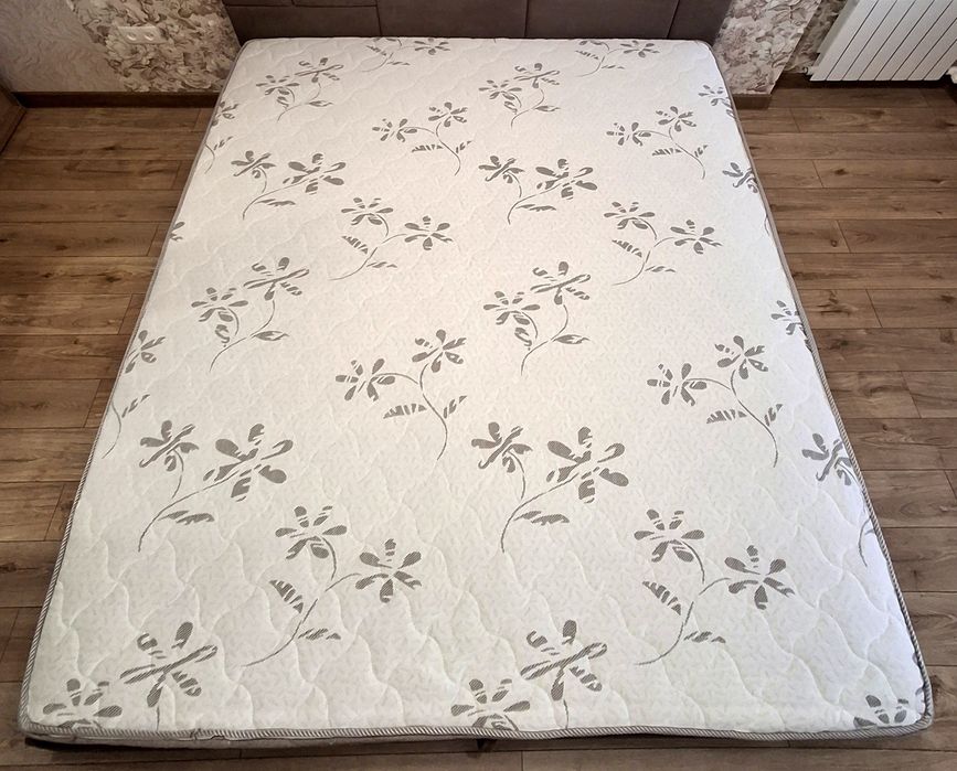 Продам матрас 180×200