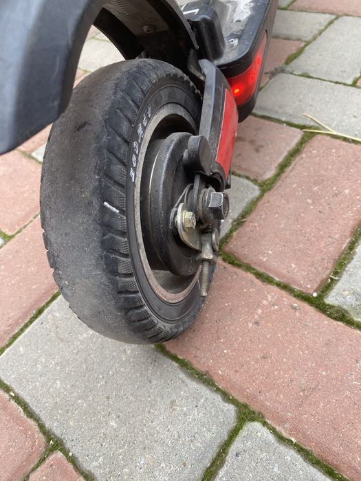 De vanzare trotineta electrica FREEWHEEL