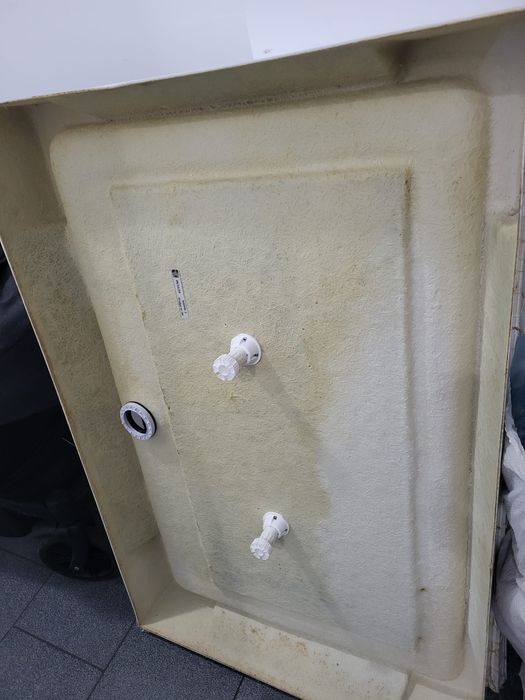 Cabină de duș în stare bună