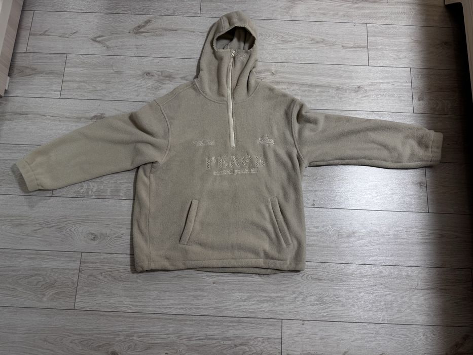 Кофта с закрытием лица