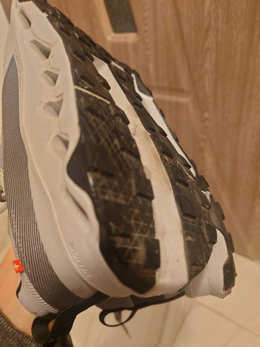 ON: 42,5 - foarte calitativi - Alergare/Oraș  ON Cloudhorizon Waterpro