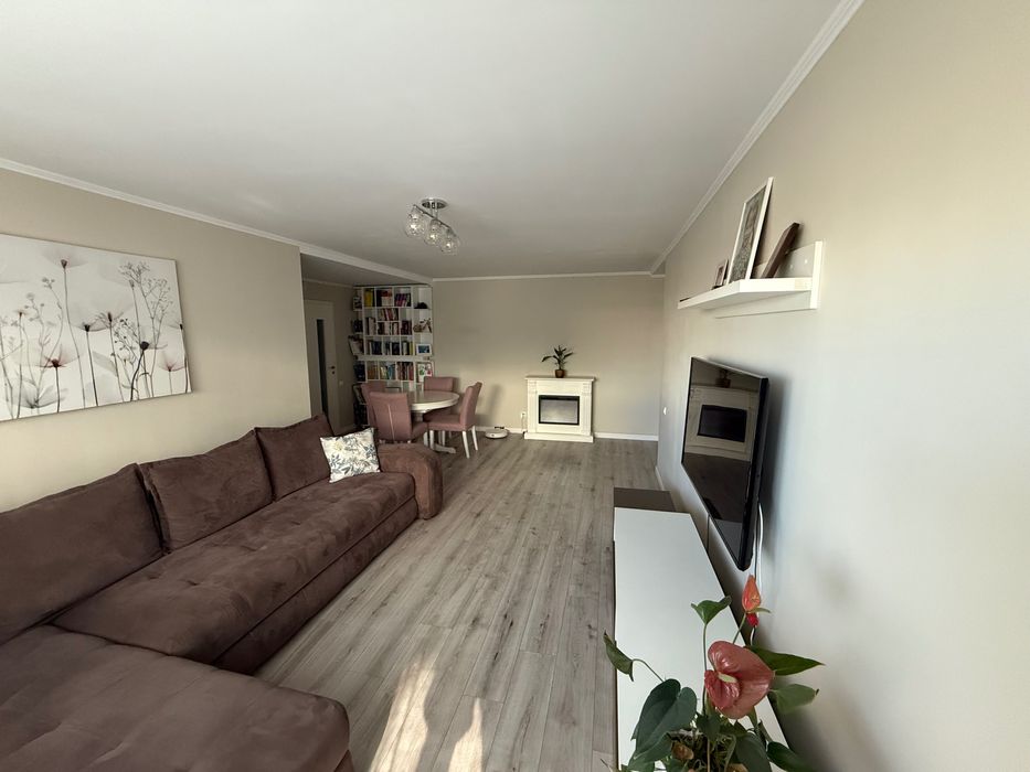 Vand apartament cu gradina - Selimbar