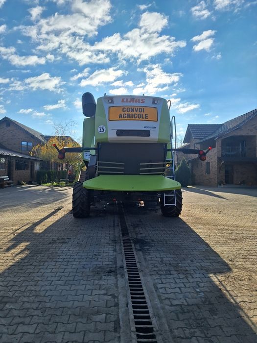 Claas lexion 670 Montana 4x4 c 6.60m