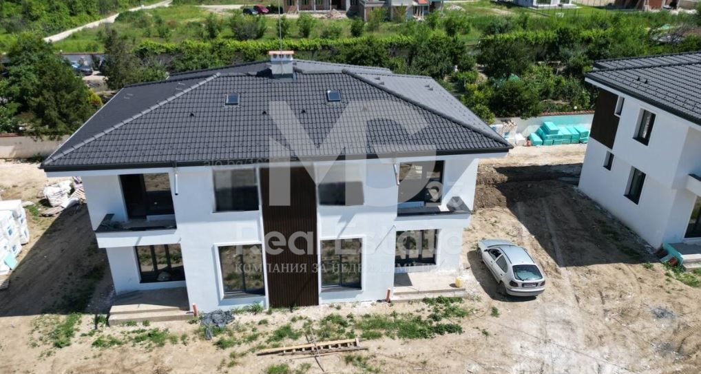 Къща в Пловдив-Беломорски площ 144 цена 240000