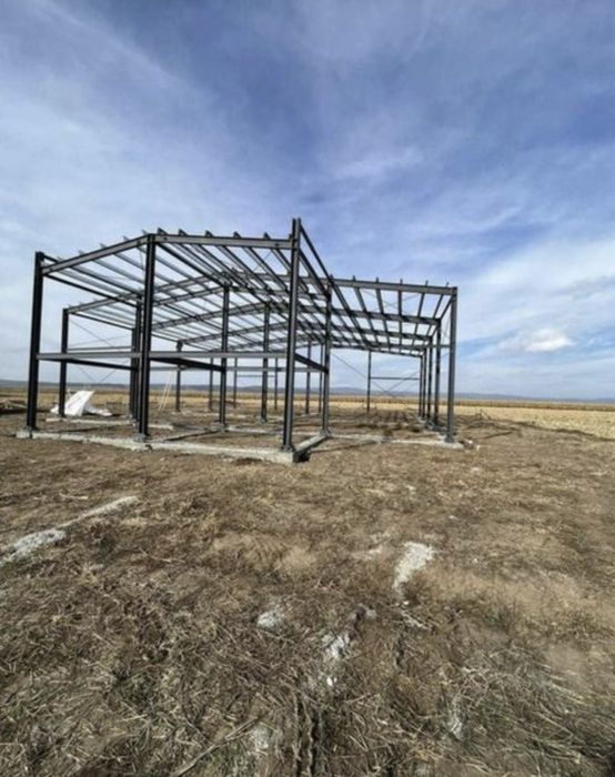 Vand orice dimensiune de hale structuri metalice 12mx30mx4m 14mx25mx4m