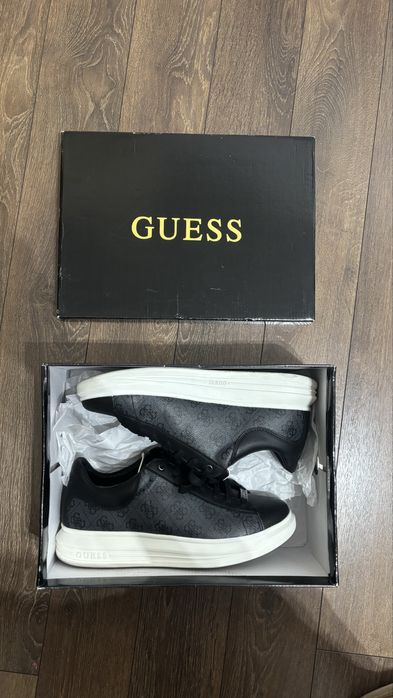 Guess обувки 43 номер