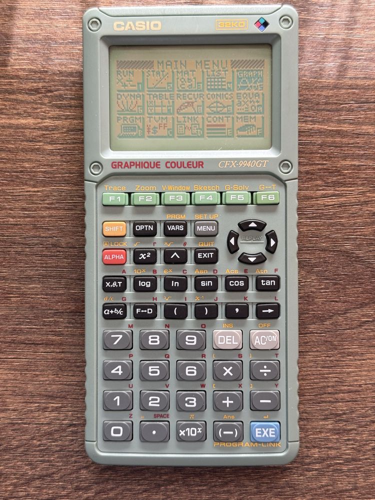Calculator stiintific  Casio CFX-9940GT 32KO grafic si programabil