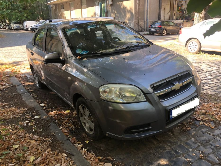 Dezmembrez Chevrolet Aveo gri argintiu 1,4 benzina 2009