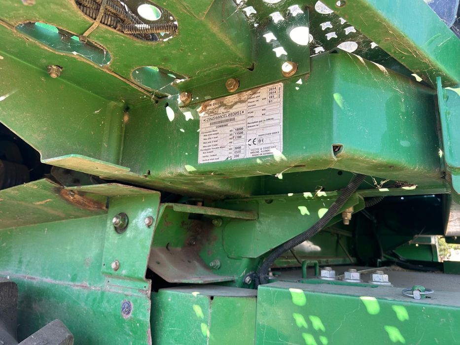 Dezmembrez Combina John Deere