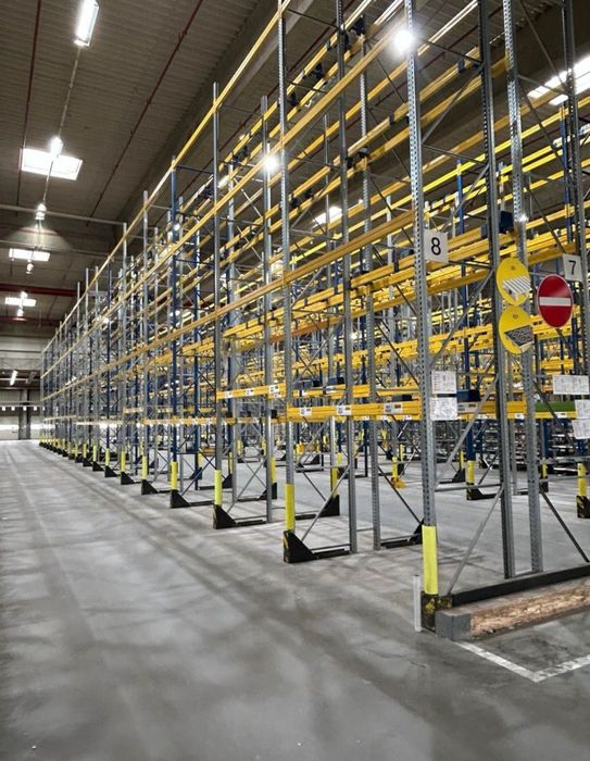 Rafturi metalice industriale reglabile