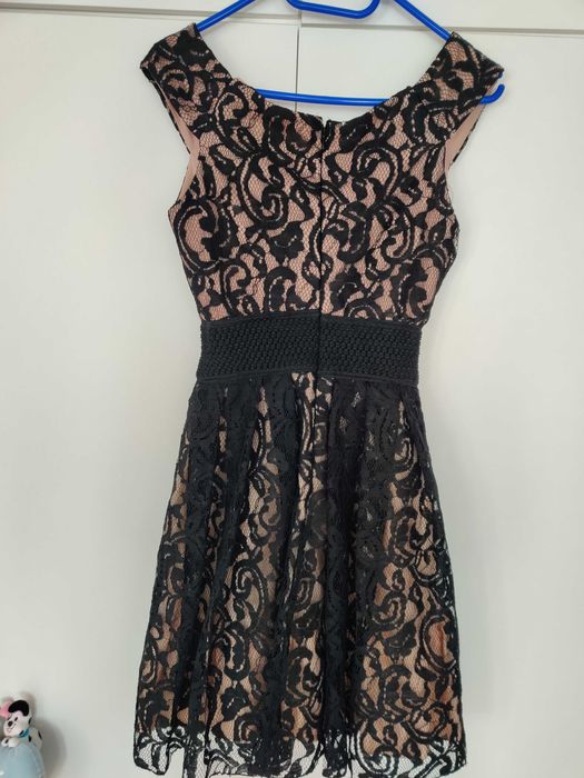 Rochie neagră scurtă