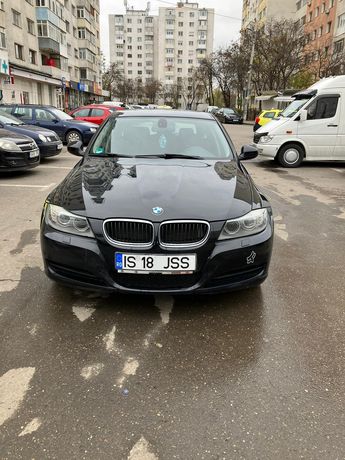 Mașina BMW seria 3, an 2012
