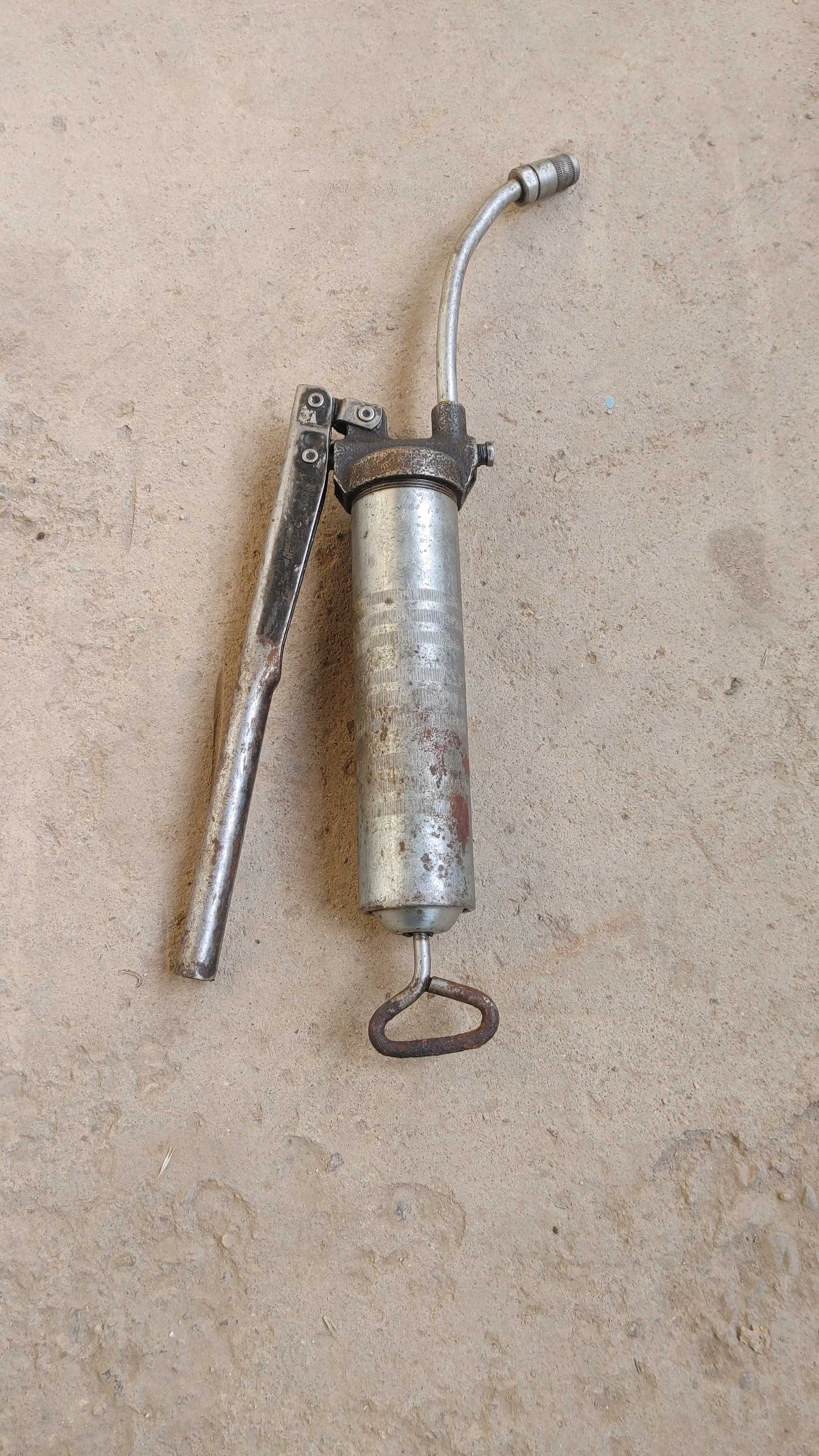 Продам шприц для смаски