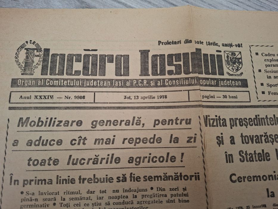 Revista Flacara Iasului - aprilie 1978
