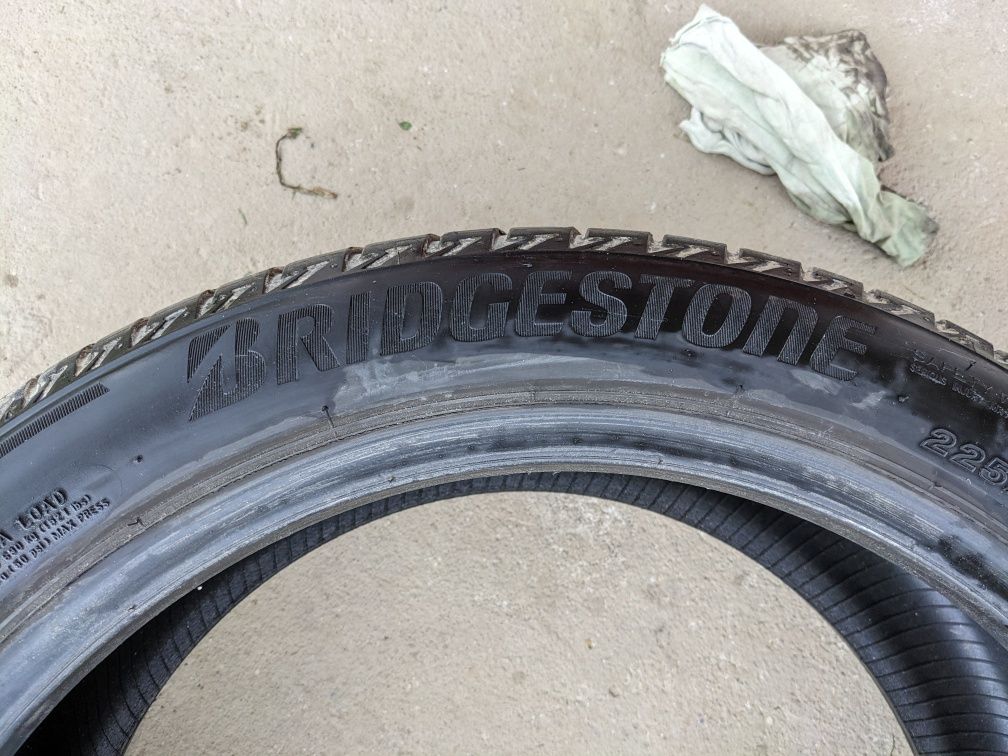 Vând anvelope Bridgestone Turanza T005