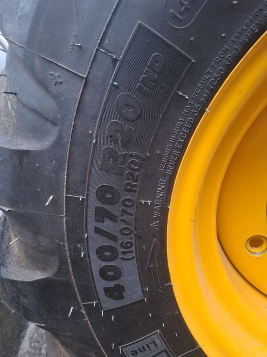 Roti jcb 400/70R20 Michelin