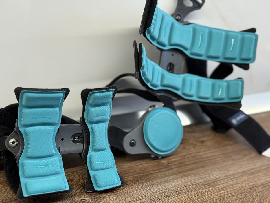 Ортеза за лакът (регулируема степенна протеза)