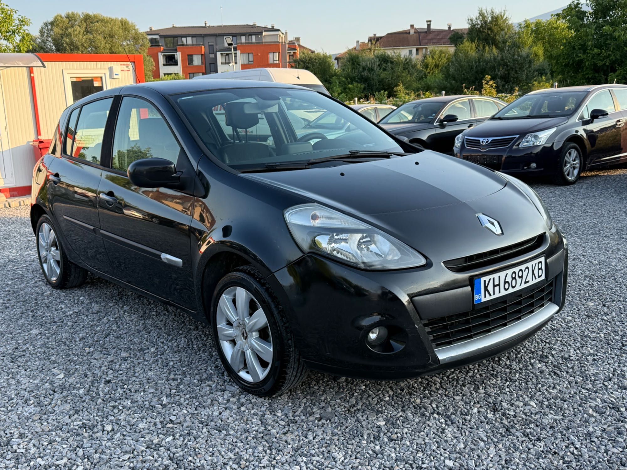 Renault Clio 1.5 dCi (75 кс)Регистриран / Обслужен / Кожа /Навигация