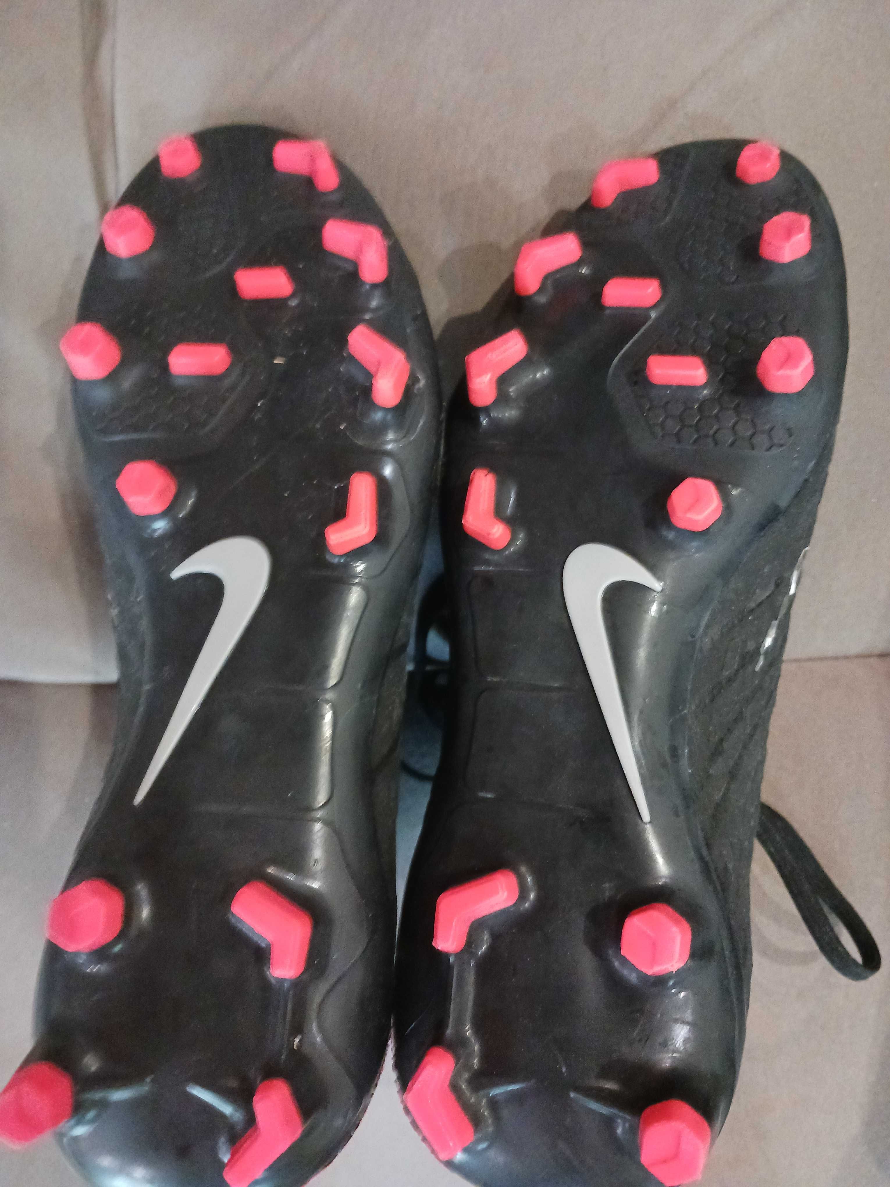 Продавам бутонки Nike