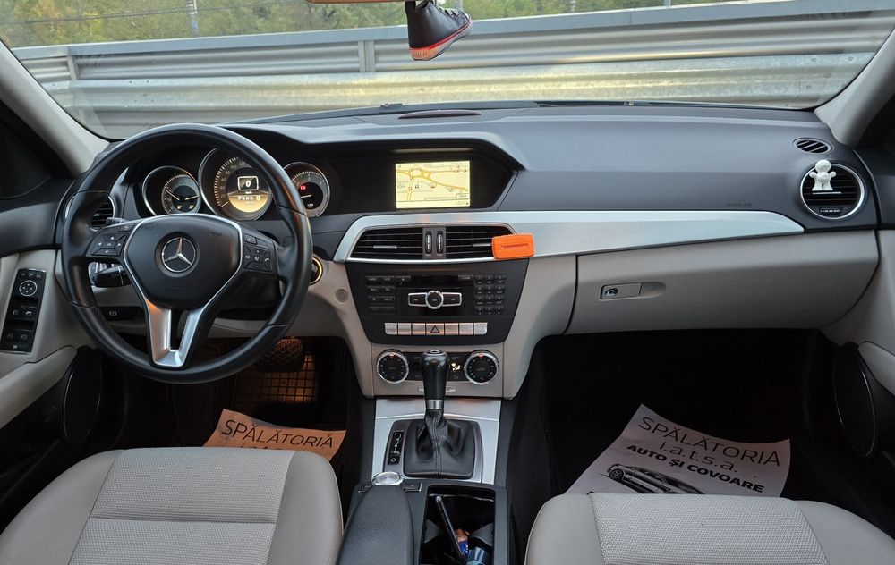 Mercedes Benz C200,160cp, automat (7Gtronic)