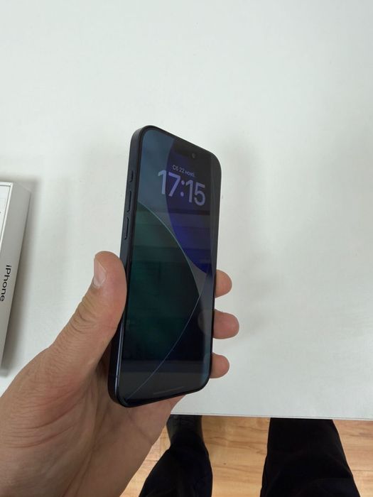 Продам айфон 15 про