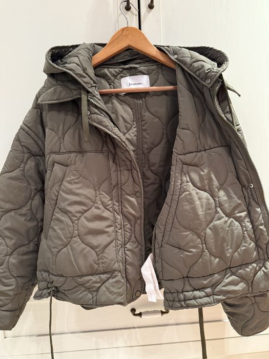 Stradivarius каки цвят яке М размер без забележки