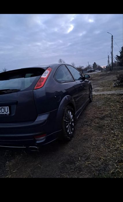Vand ford focus 1.6 benzina