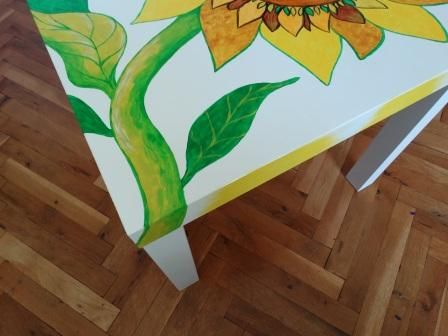 Hand made рисувана помощна маса IKEA